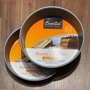 New Essential 2 Piece 9” Round Cake Pan Bundle
